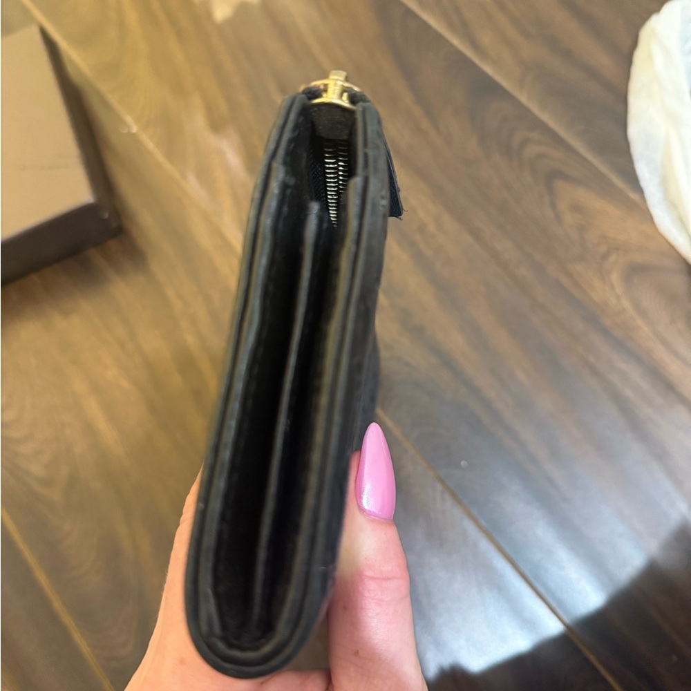 Gucci Black microguccisima Leather Embossed Wallet - Picture 2 of 8